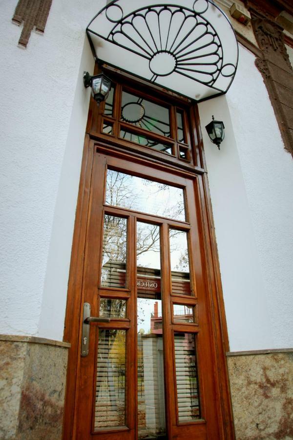 Studio Apartman - Park - Osijek Luaran gambar